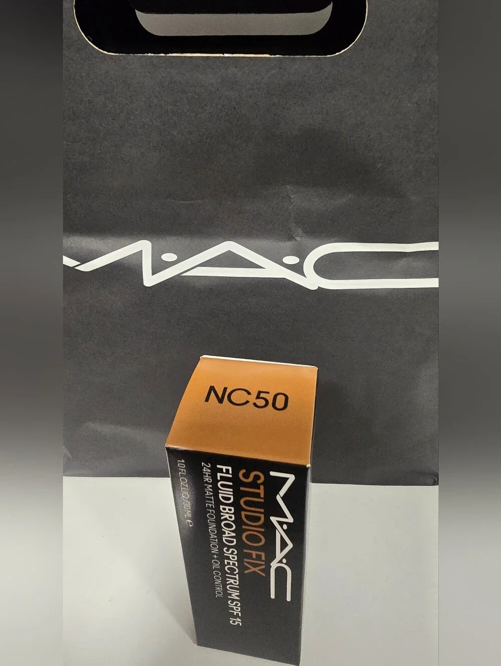 NWT MAC Cosmetics Studio Fix Fluid Foundation  (NC50)